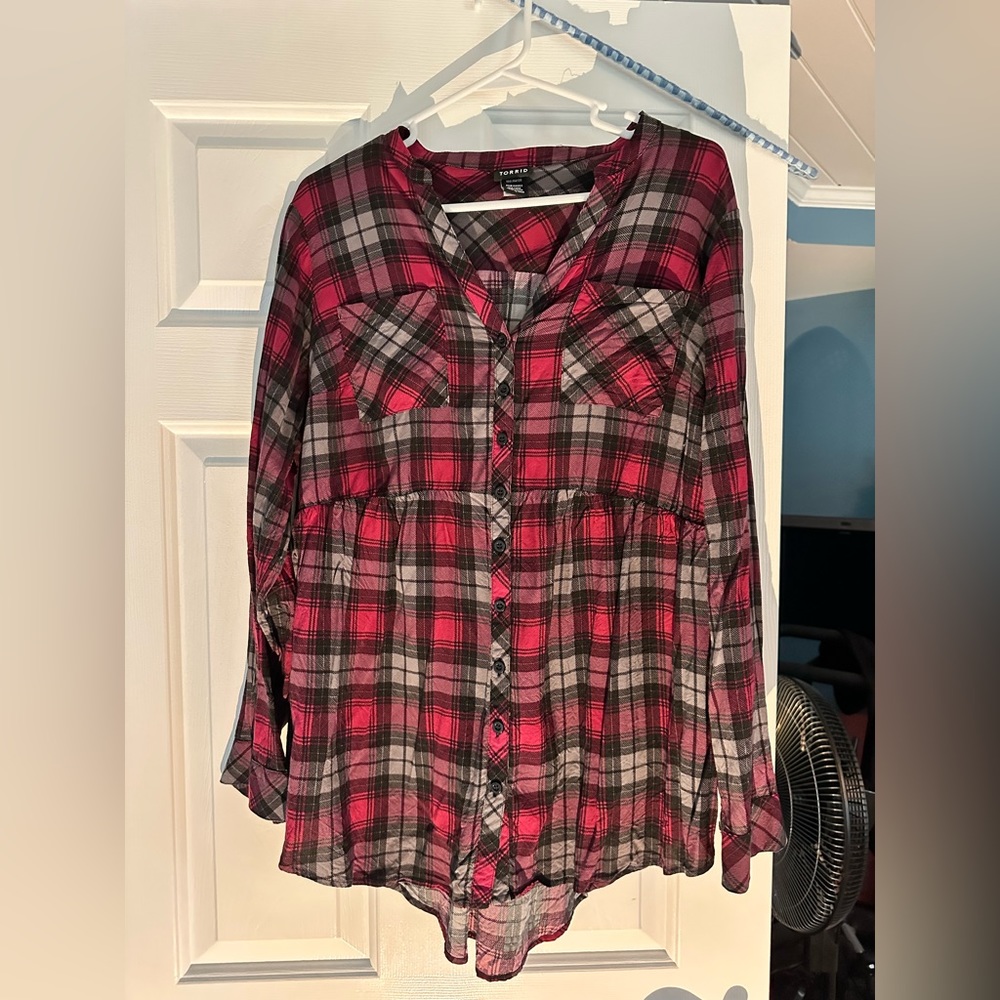 Torrid size 1 plaid blouse